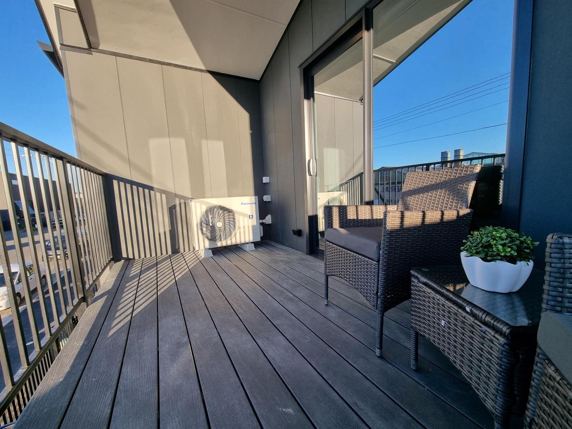 Brand New Central Studio On Wilmer Christchurch Bagian luar foto