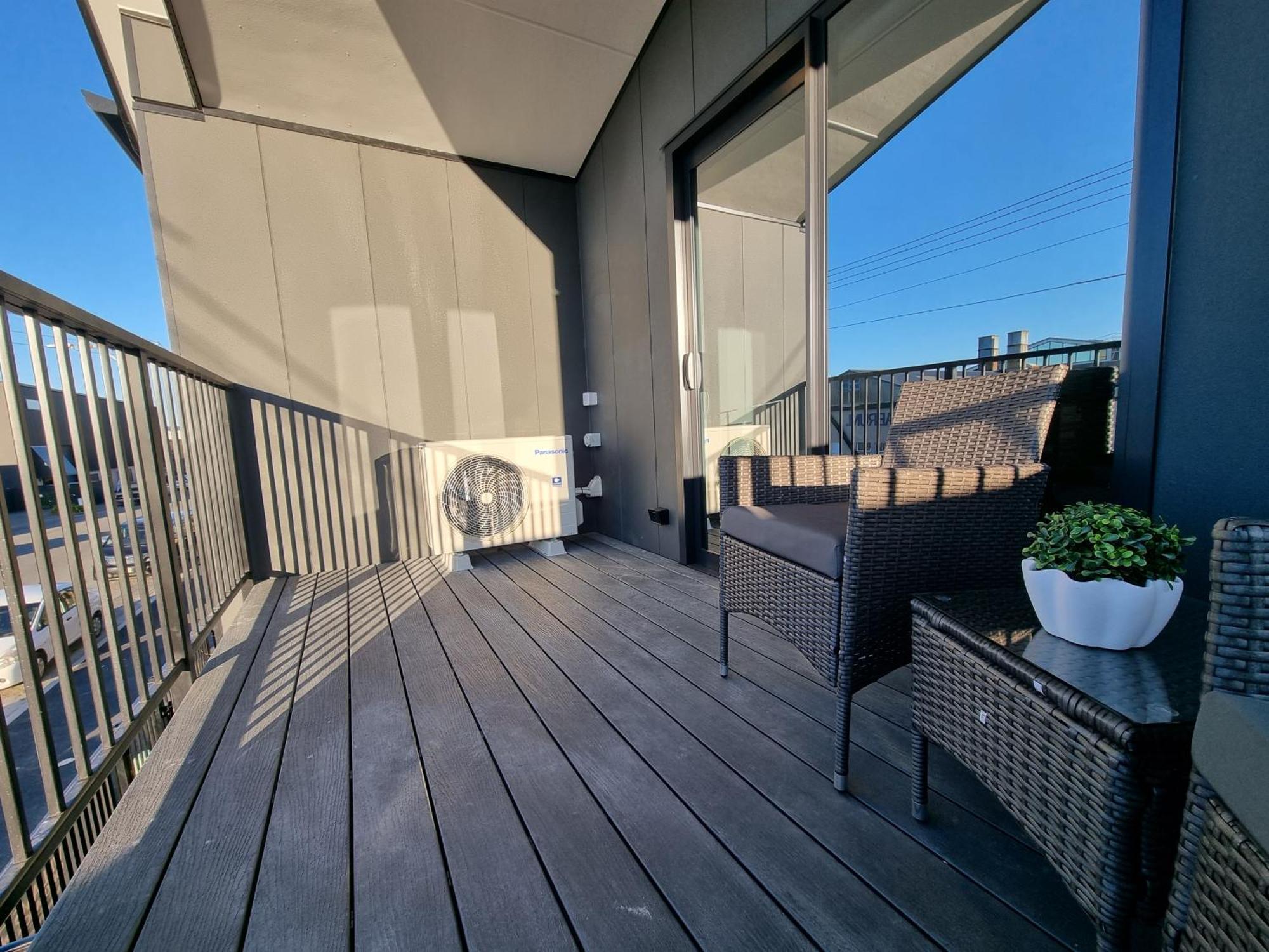 Brand New Central Studio On Wilmer Christchurch Bagian luar foto